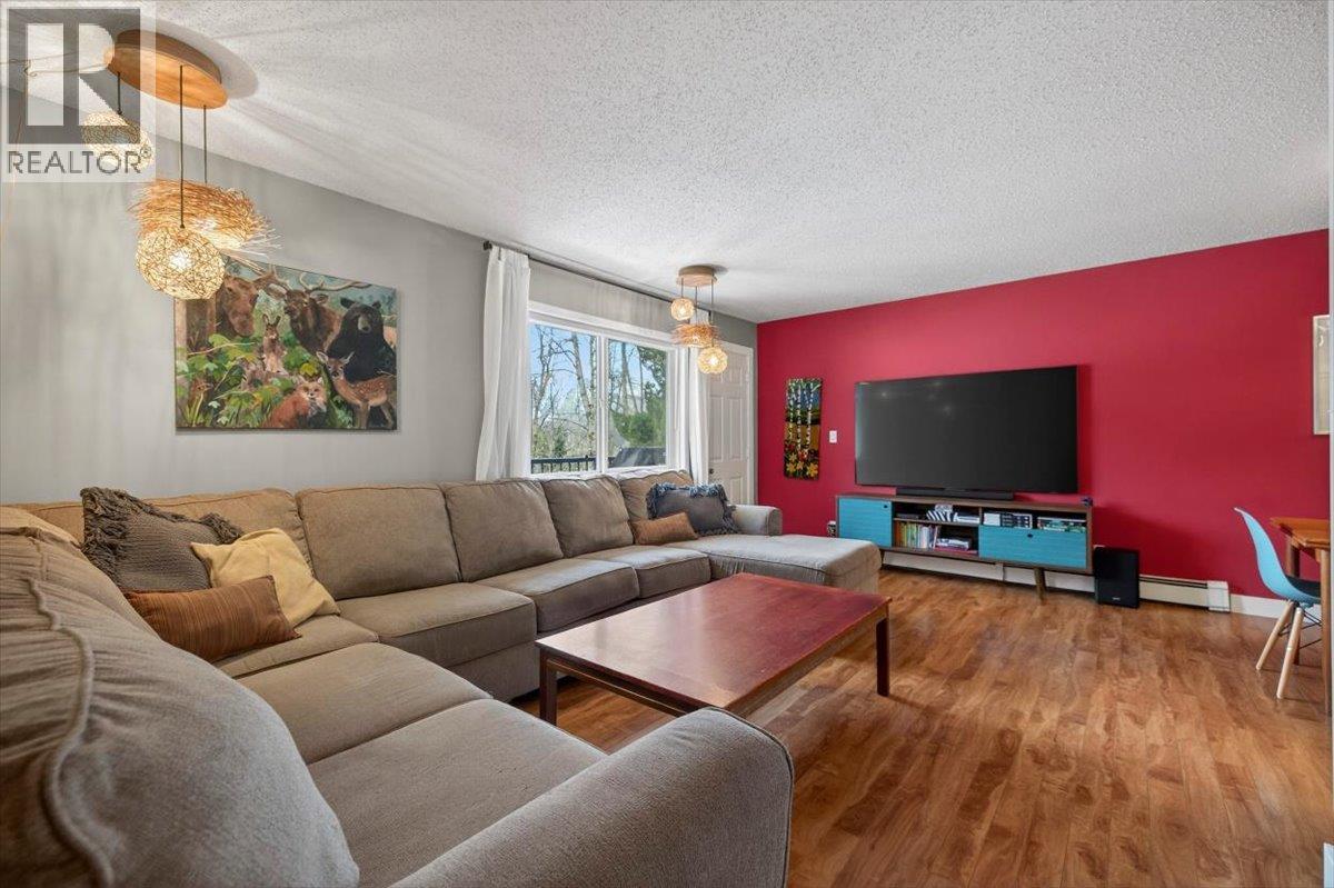 65 Cokato Road Unit# 304, Fernie