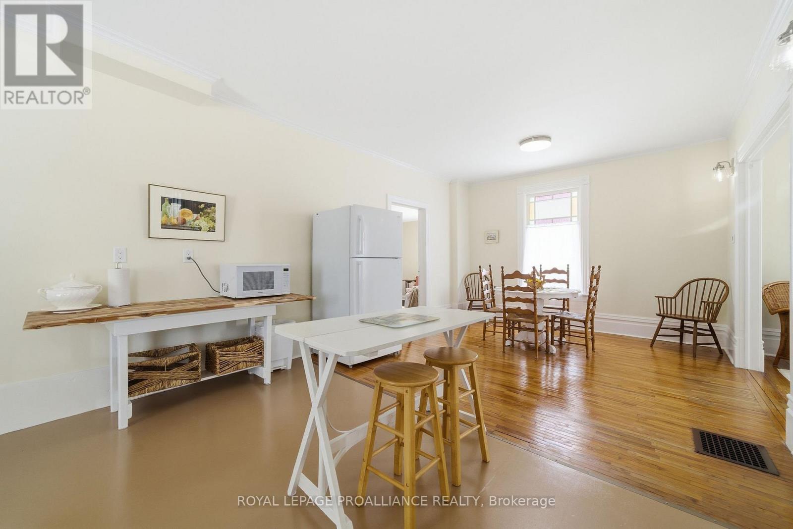 284 NOXON AVENUE - 10