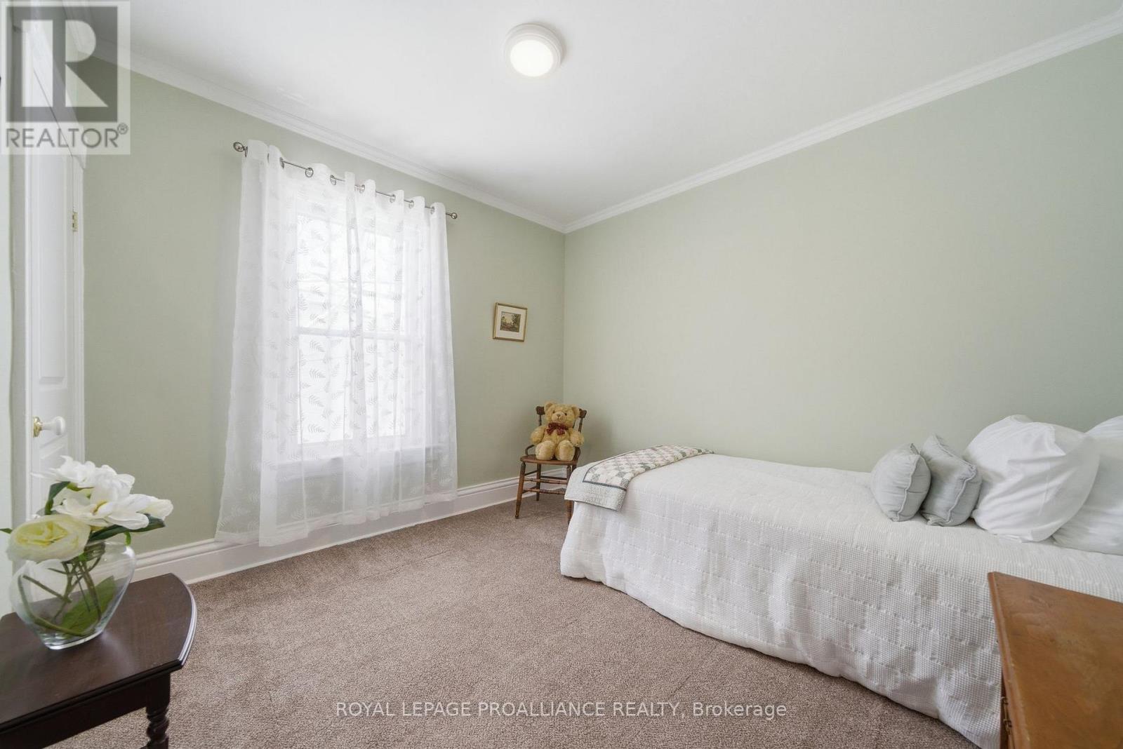 284 NOXON AVENUE - 16