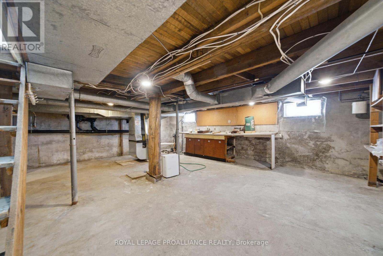 284 NOXON AVENUE - 23