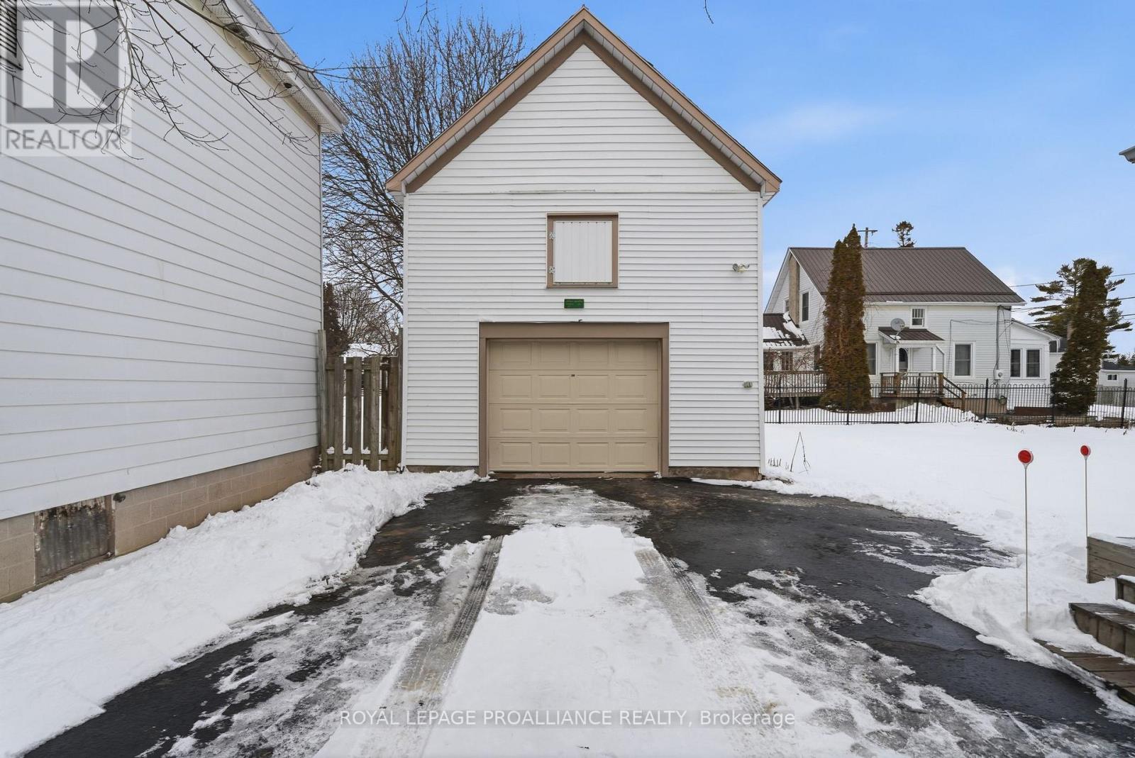 284 NOXON AVENUE - 24