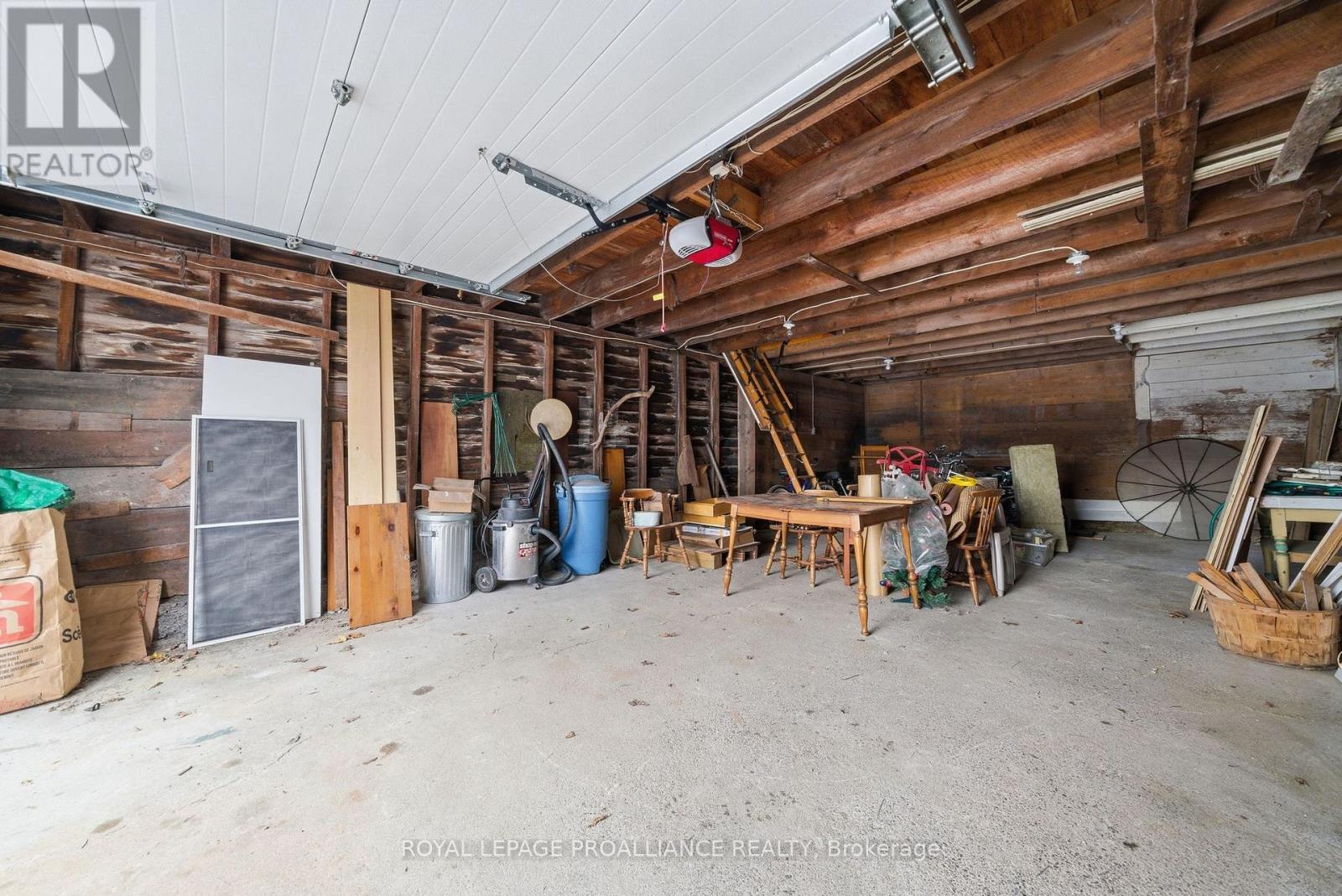 284 NOXON AVENUE - 25