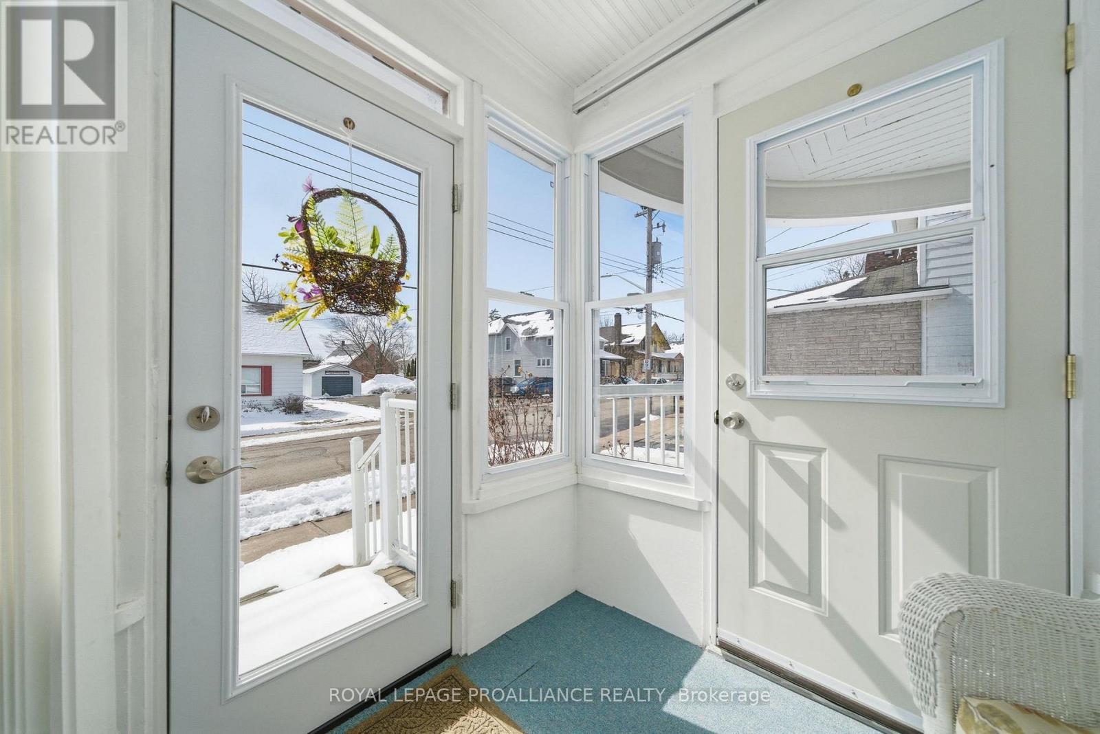 284 NOXON AVENUE - 3