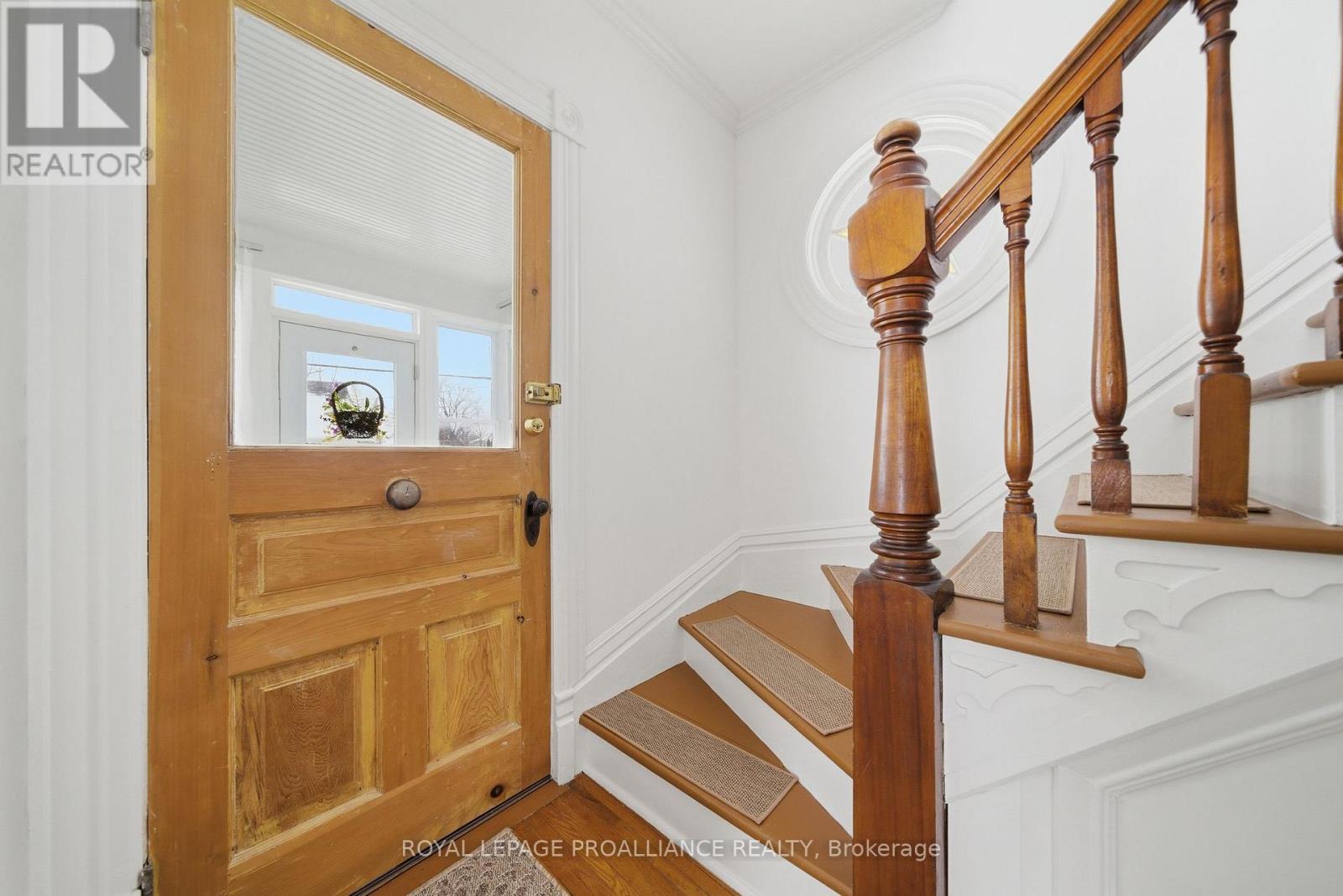 284 NOXON AVENUE - 5
