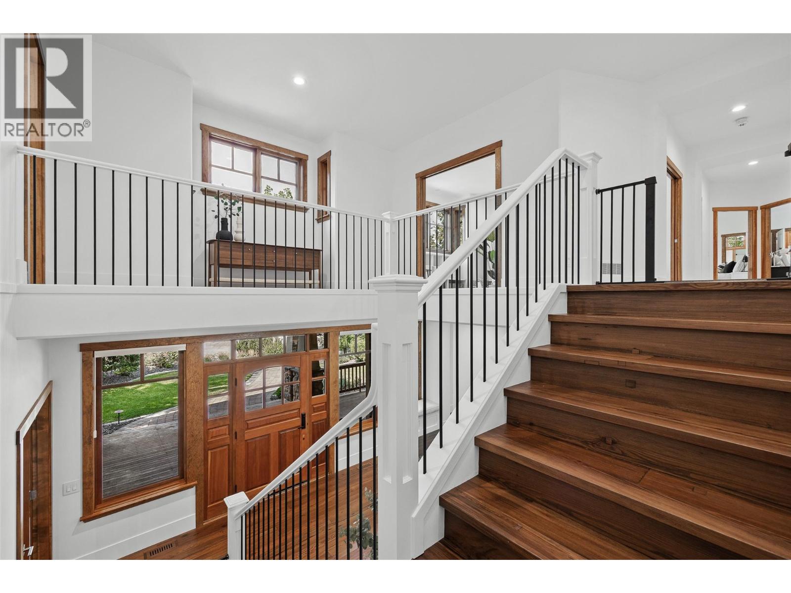 1786 Mid Ridge Court, Kelowna