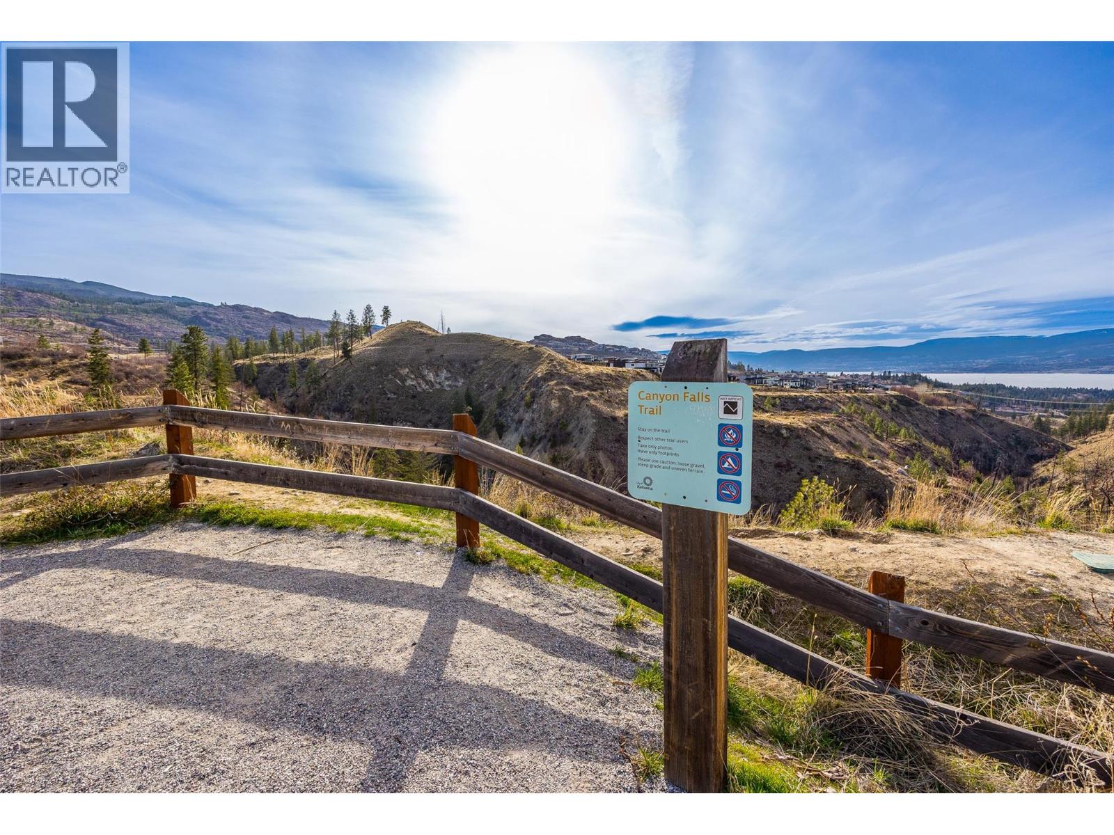 1786 Mid Ridge Court, Kelowna