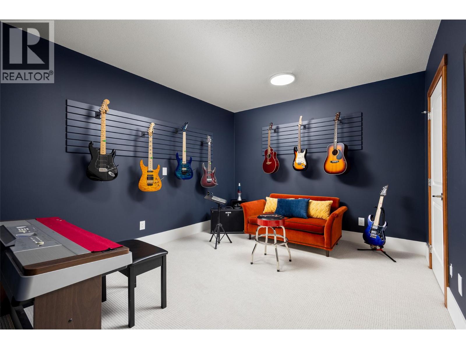 1786 Mid Ridge Court, Kelowna