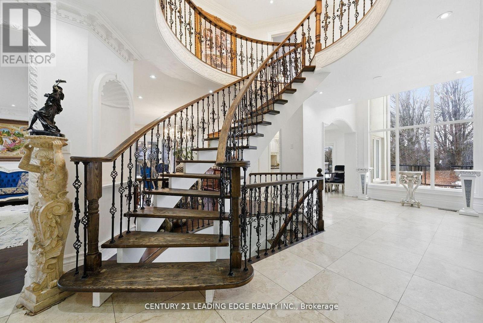 10 BUNTING COURT - 24