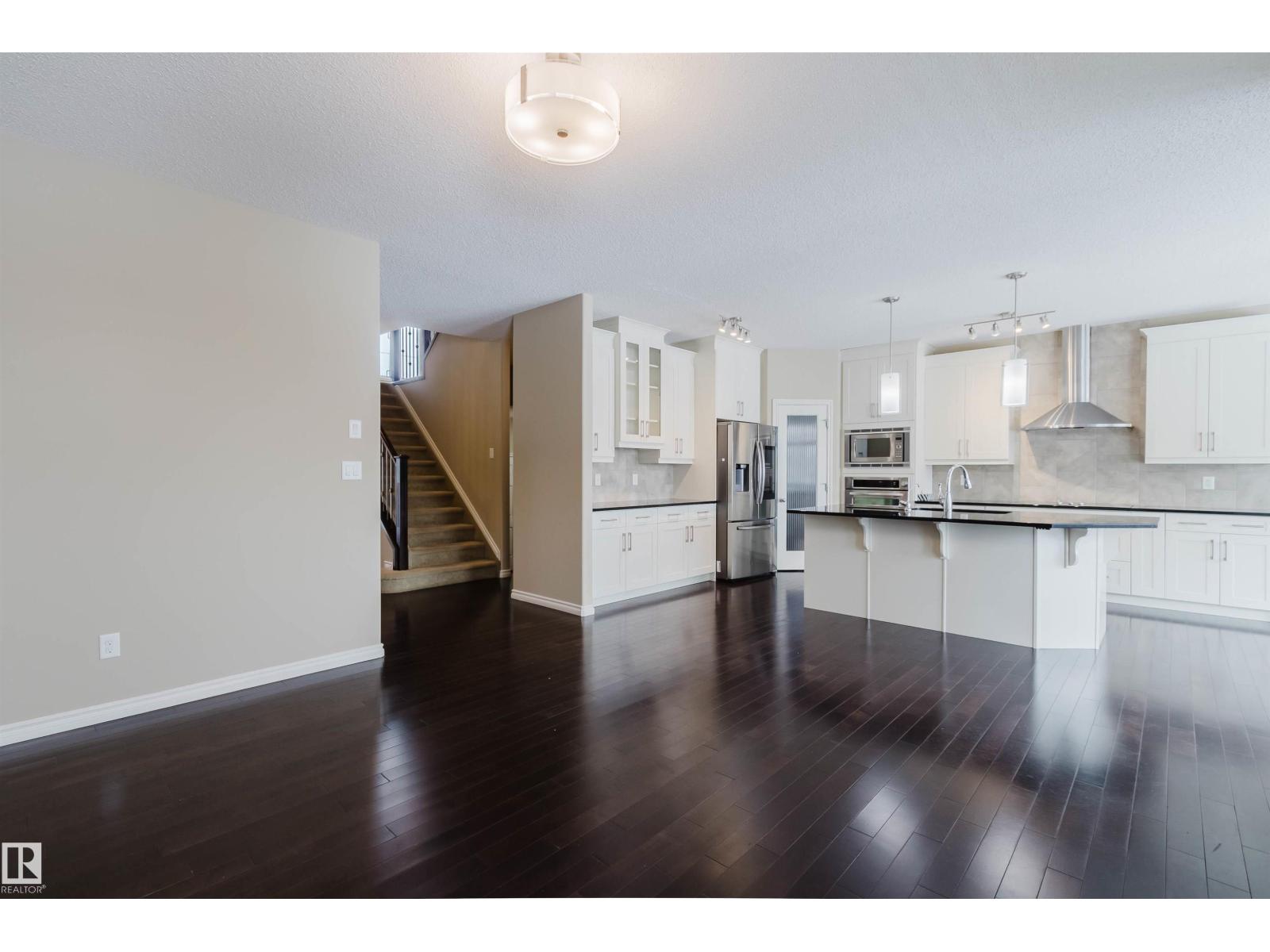 1007 173 ST SW, Edmonton