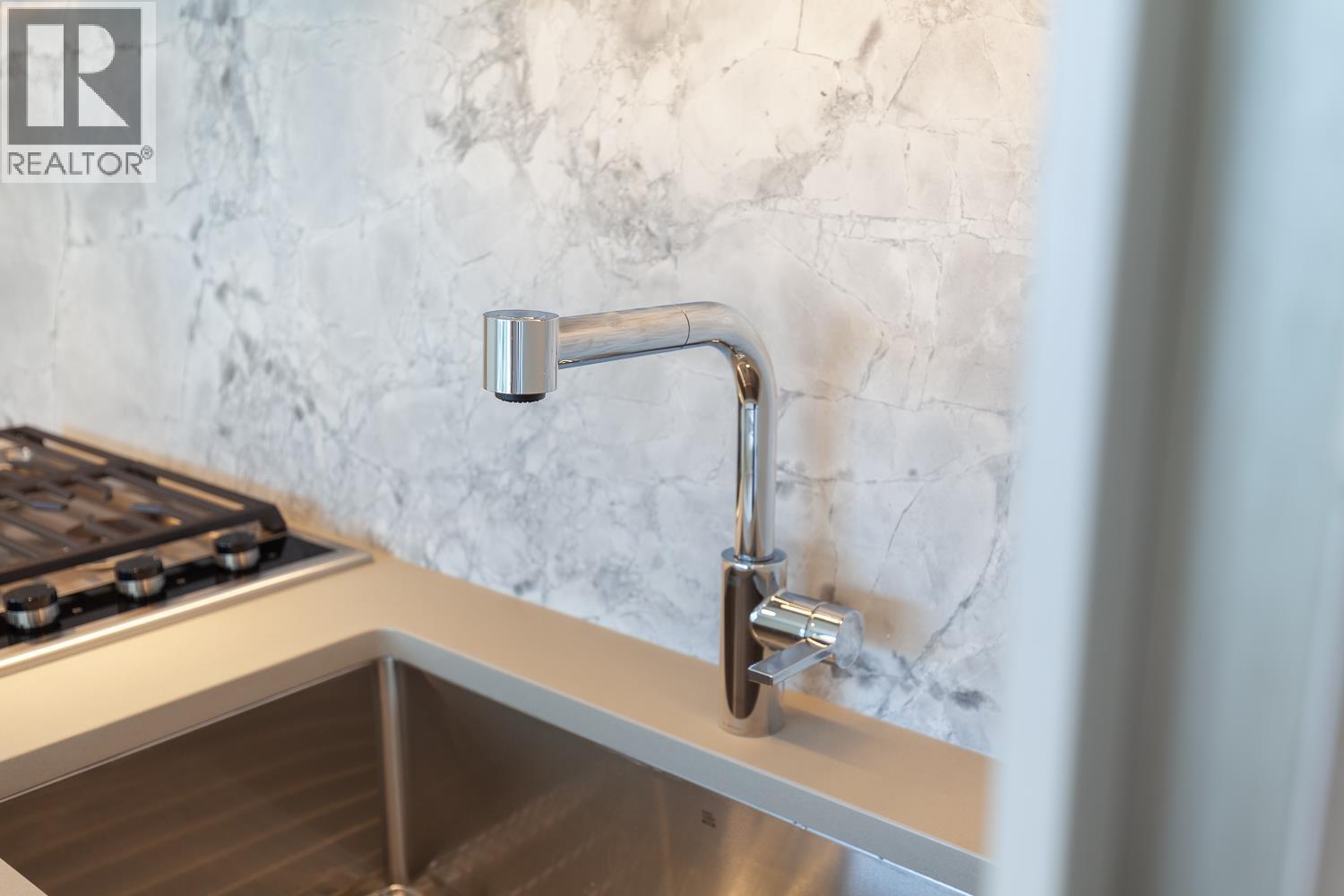 1701 889 PACIFIC STREET, Vancouver