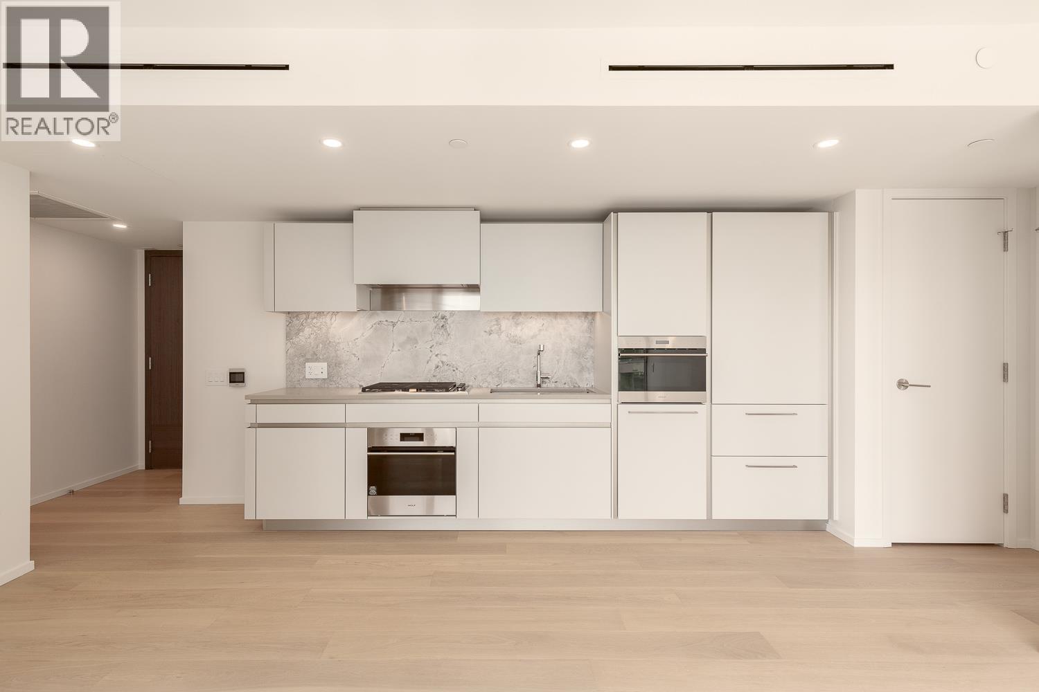 1701 889 PACIFIC STREET, Vancouver