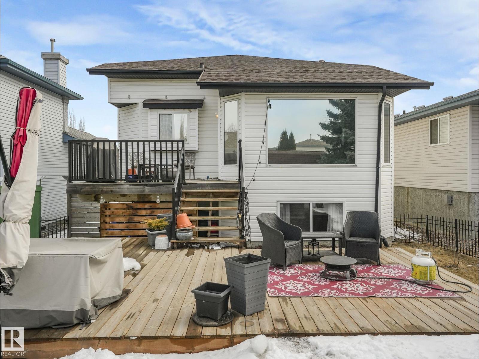 308 BERINGER CR NW - 52