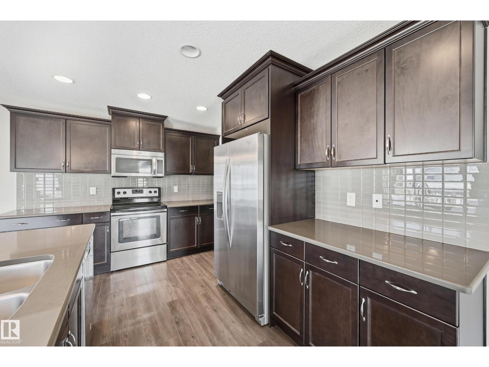 3552 CLAXTON CR SW, Edmonton