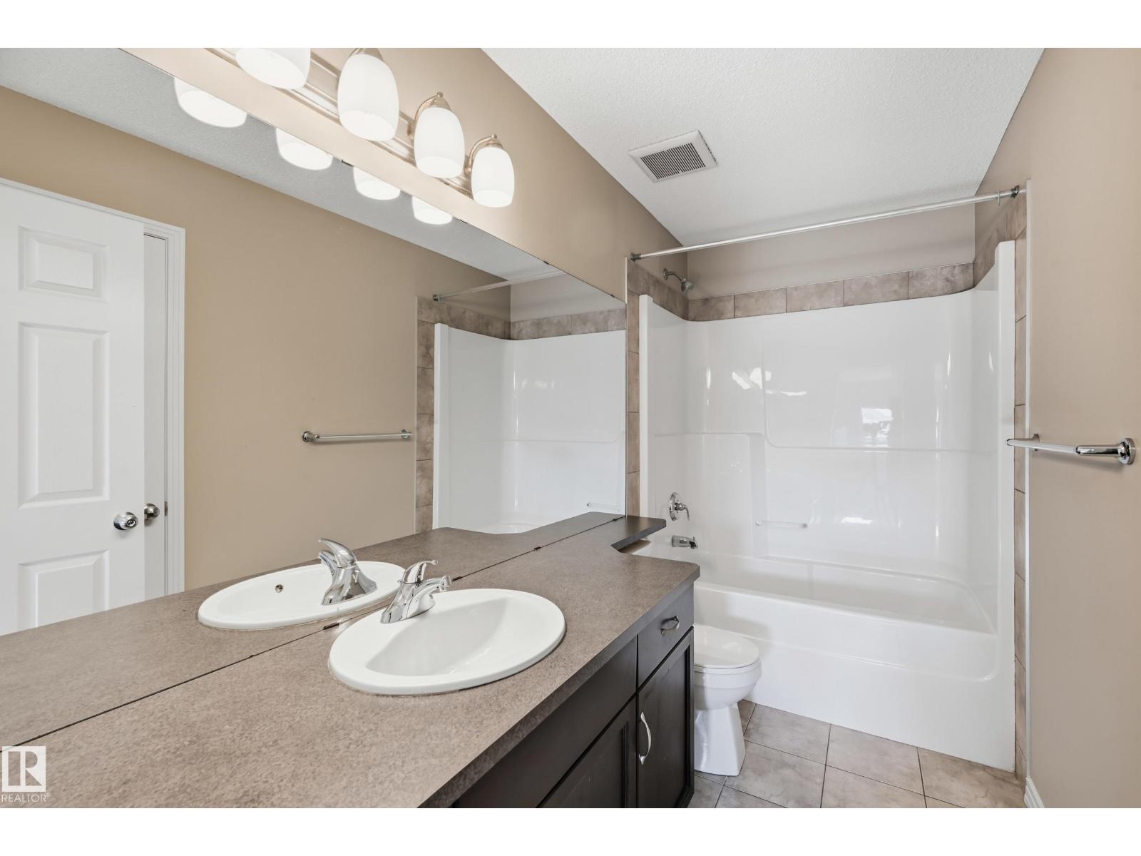 3552 CLAXTON CR SW, Edmonton