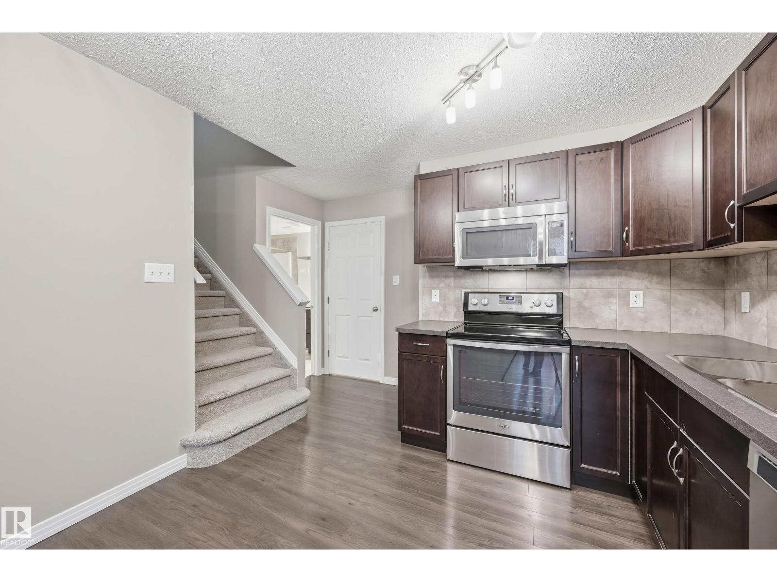 3552 CLAXTON CR SW, Edmonton