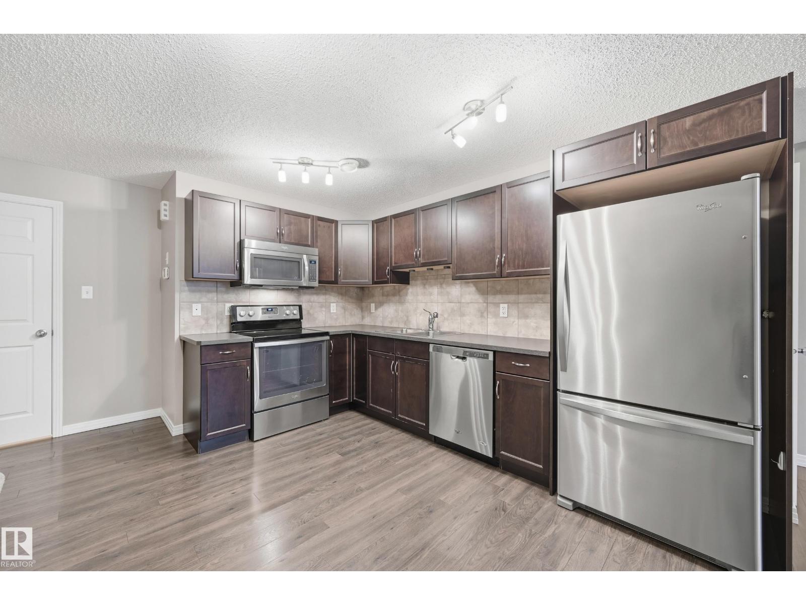 3552 CLAXTON CR SW, Edmonton