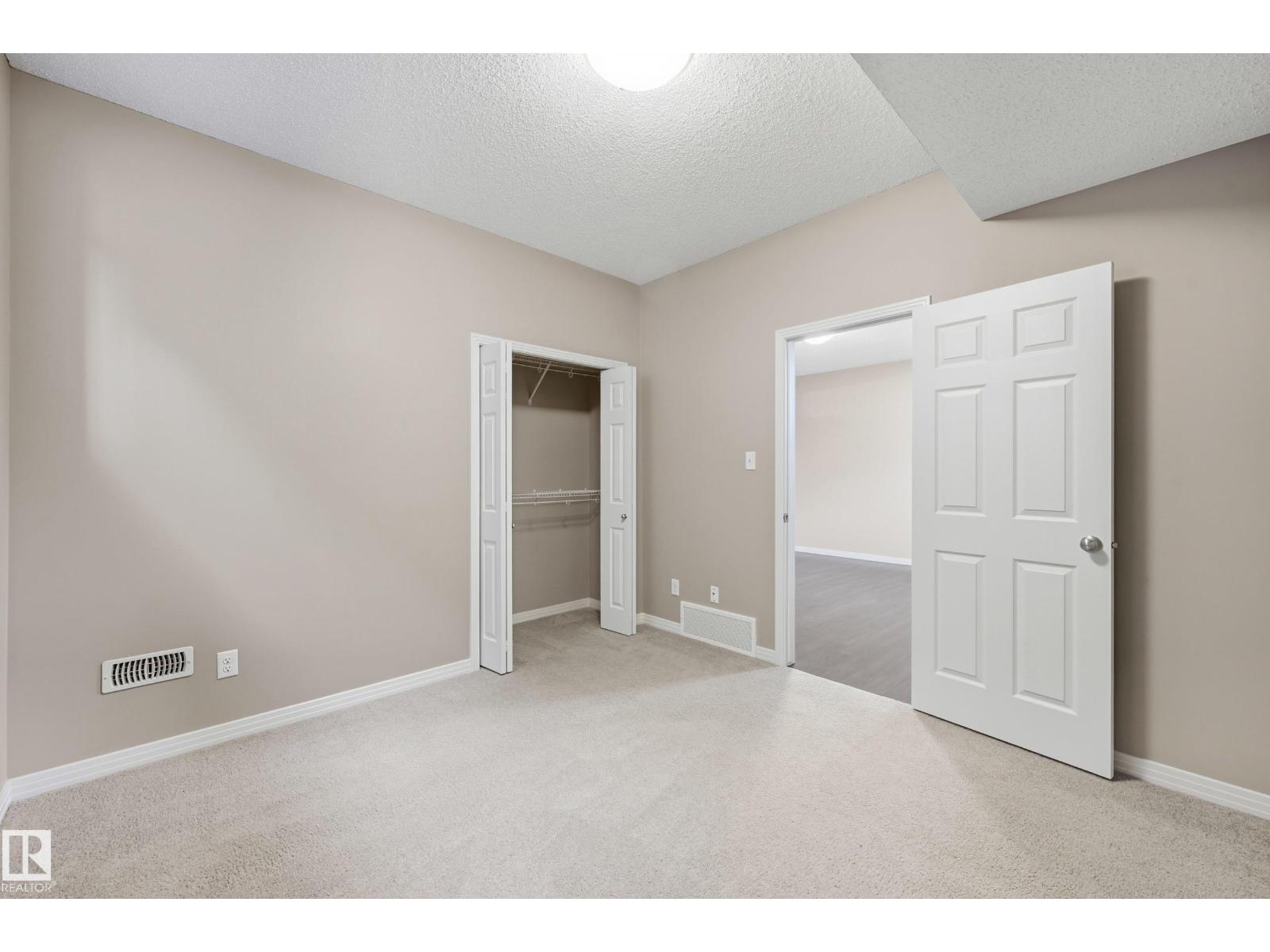 3552 CLAXTON CR SW, Edmonton