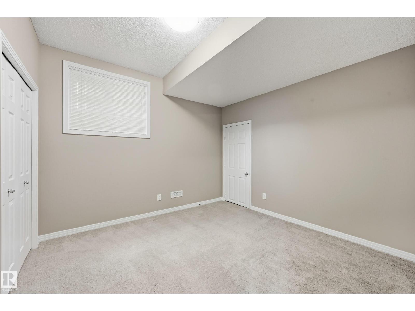 3552 CLAXTON CR SW, Edmonton