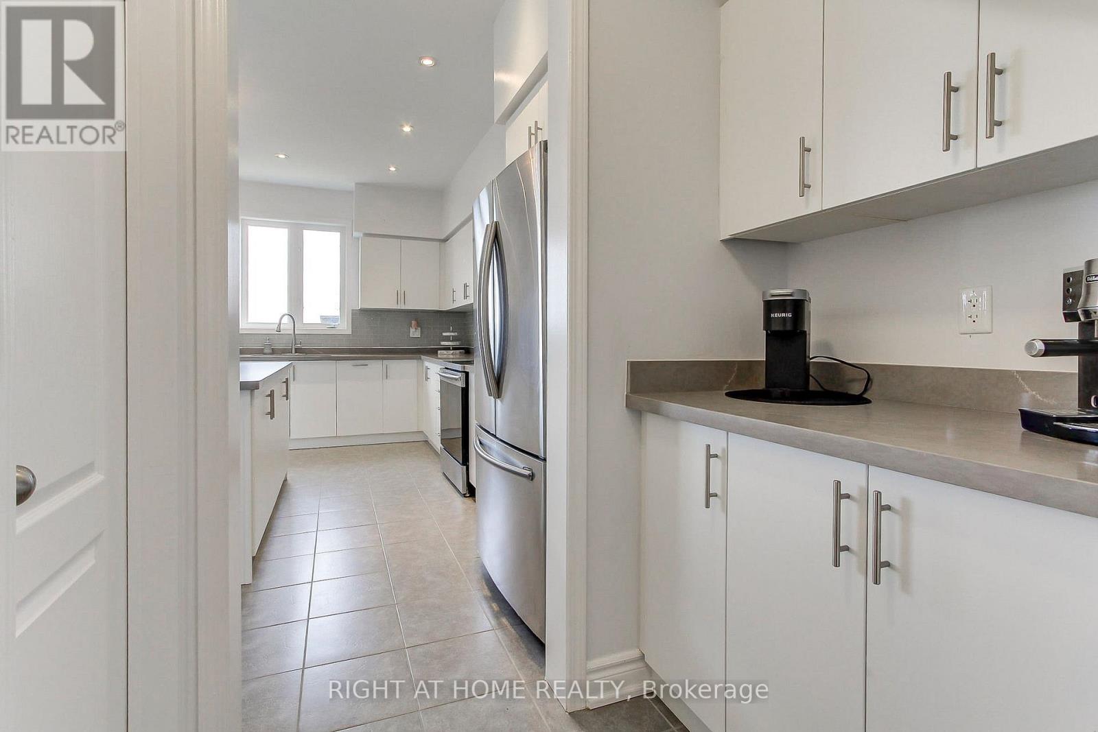 14 DON HADDEN CRESCENT - 13
