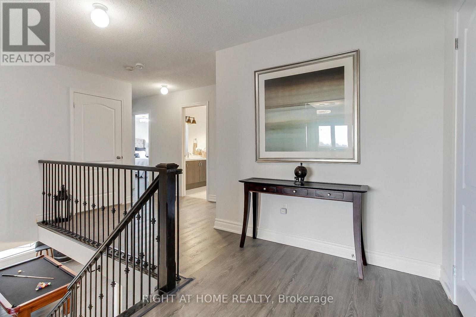 14 DON HADDEN CRESCENT - 25
