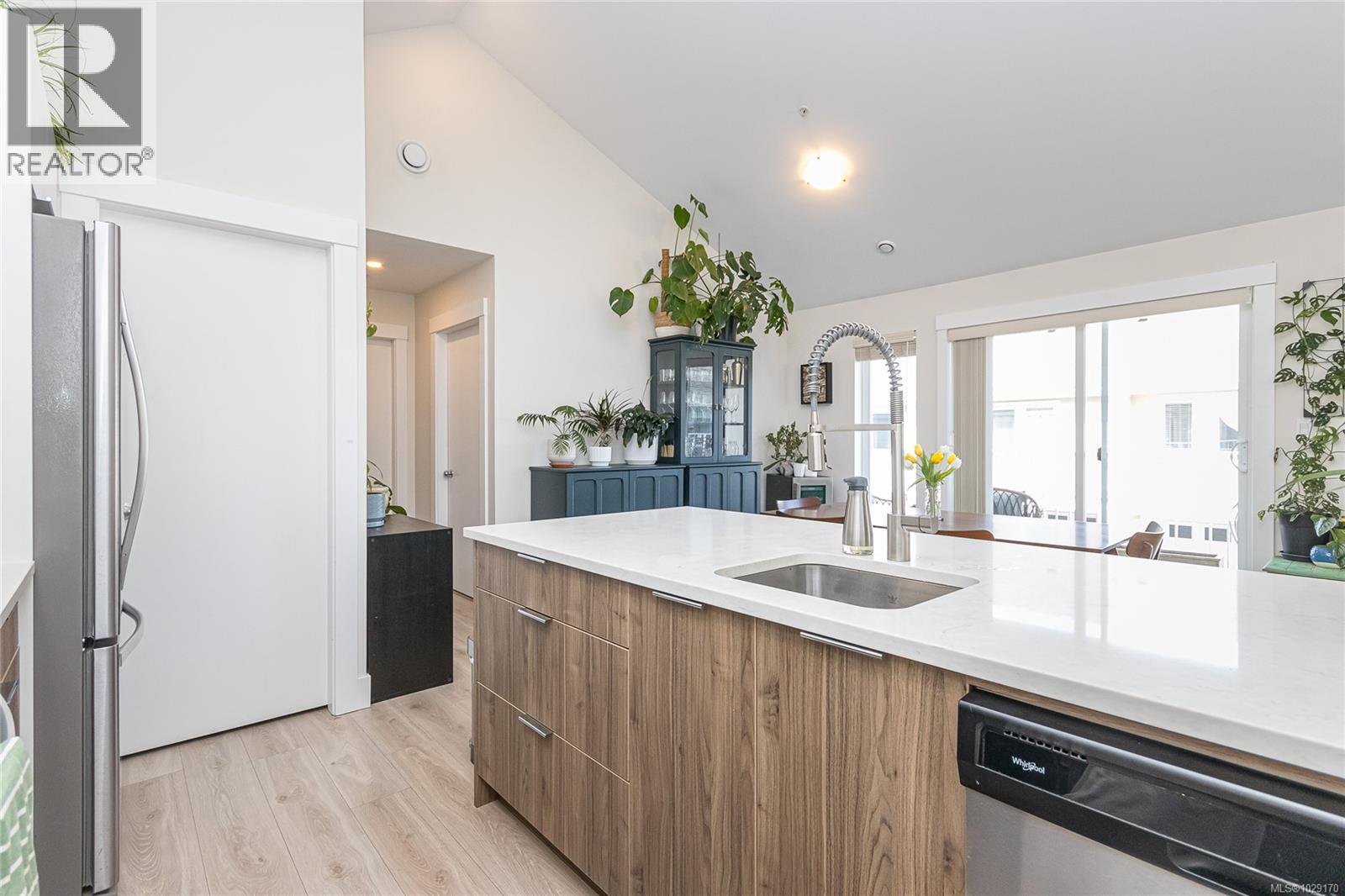 #113 2038 GATEWOOD RD - 16