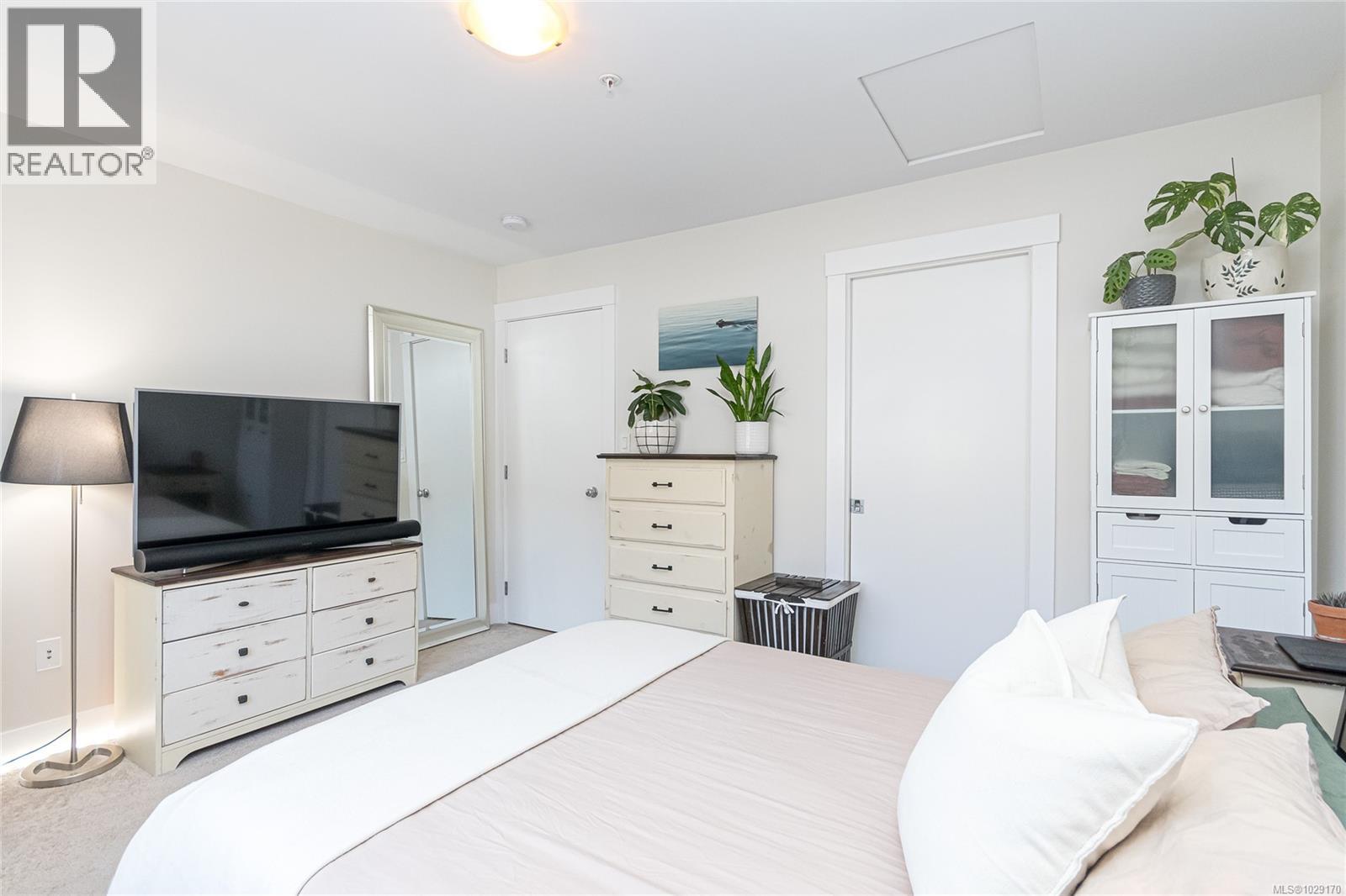 #113 2038 GATEWOOD RD - 18