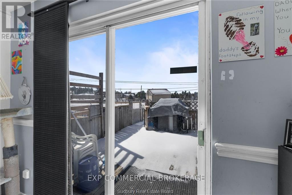 29 LAREN STREET - 12