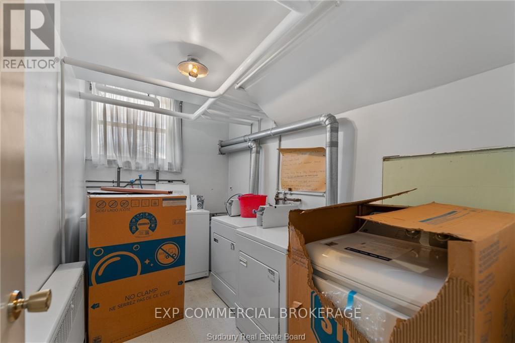 29 LAREN STREET - 41