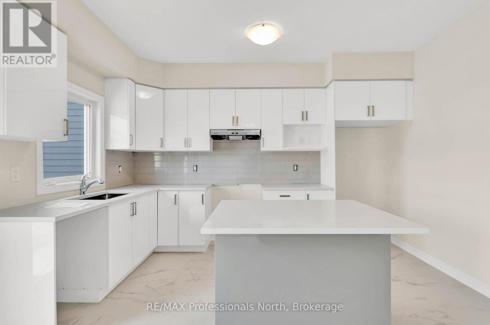 230 BEECHWOOD FOREST LANE