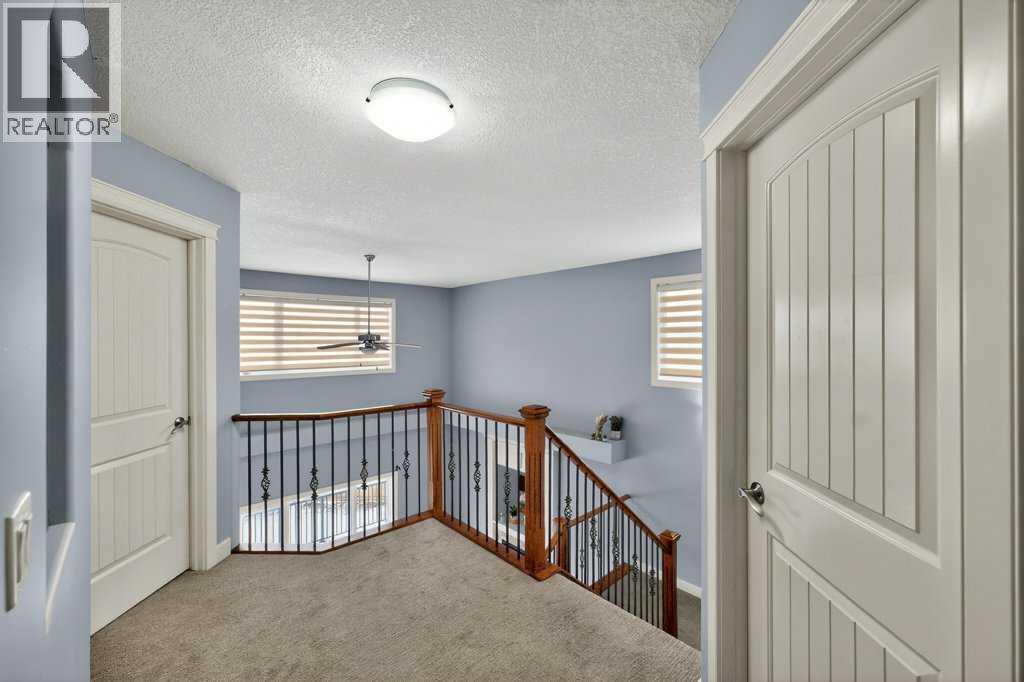 171 EAST LAKEVIEW COURT E - 23