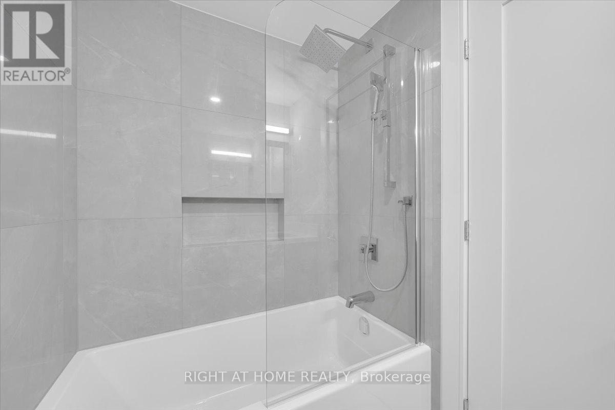 #703 5 WELDRICK ROAD W - 25