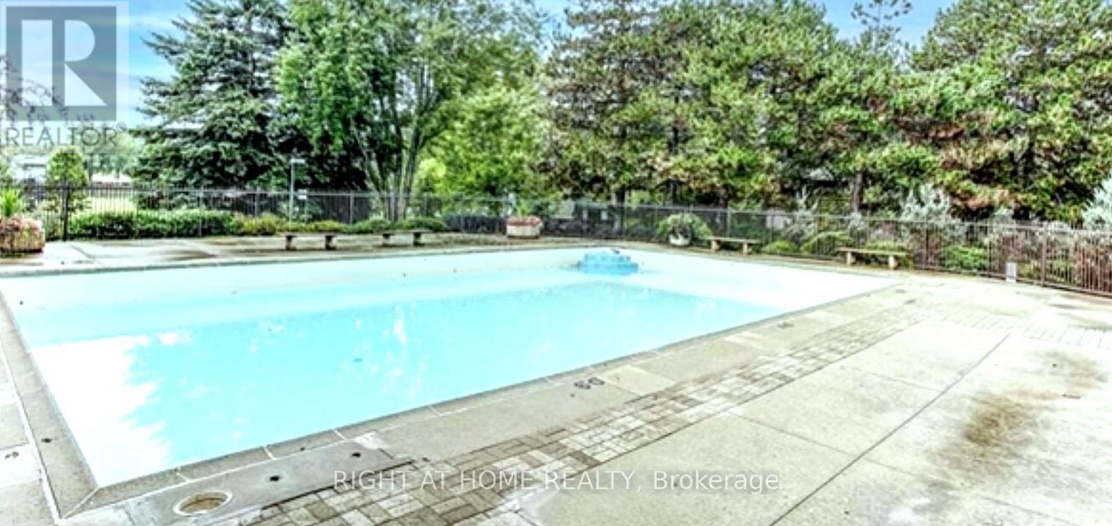#703 5 WELDRICK ROAD W - 33