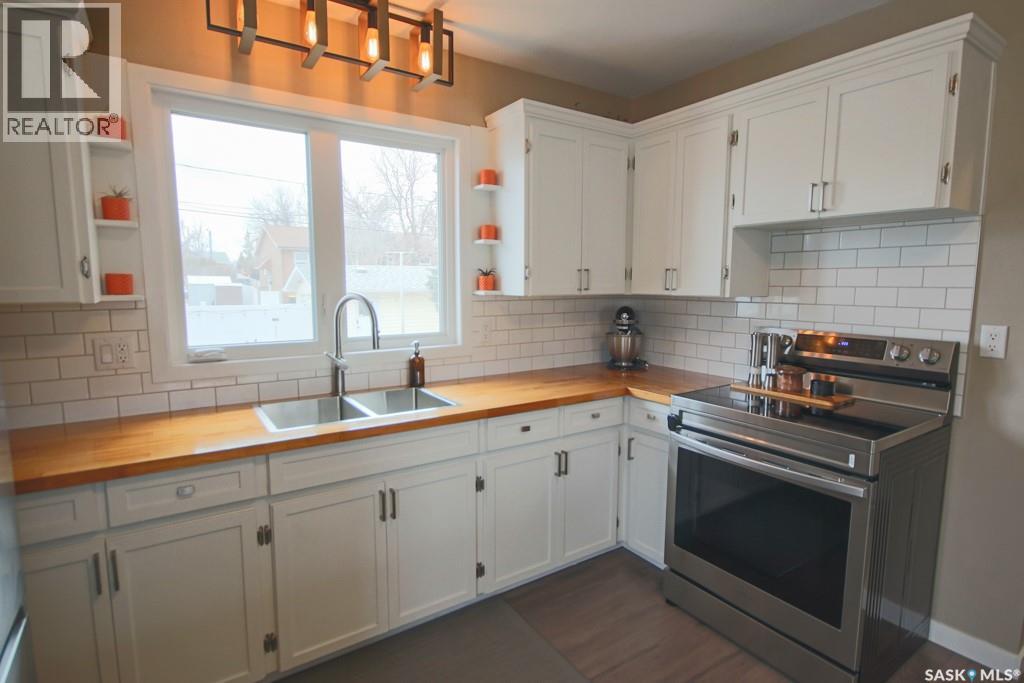 1231 GRANDVIEW STREET W - 11