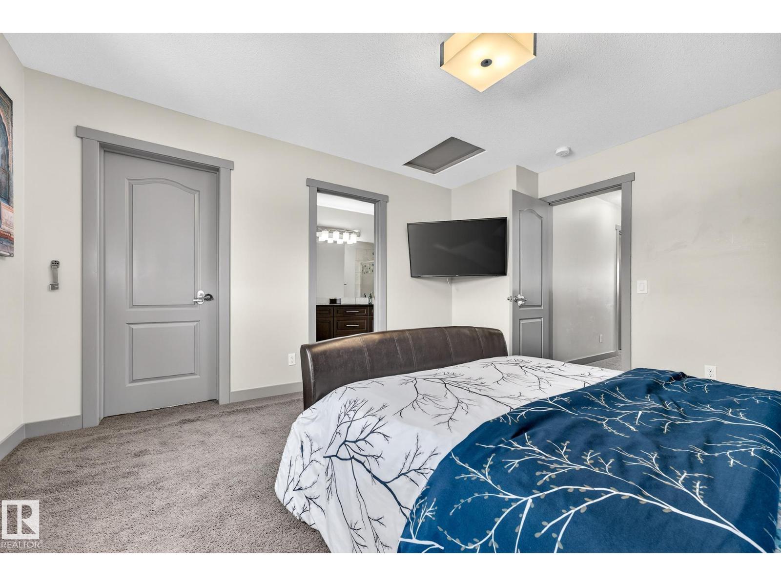 22652 97 AV NW, Edmonton