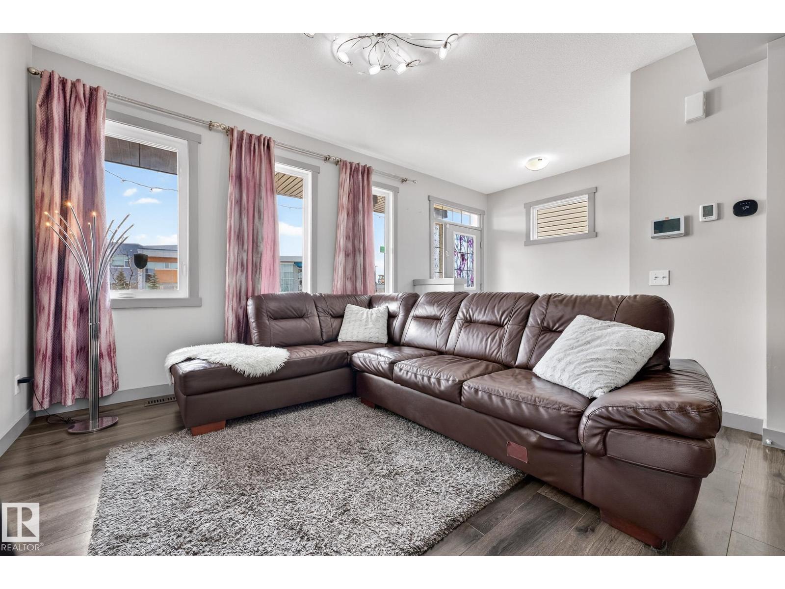 22652 97 AV NW, Edmonton