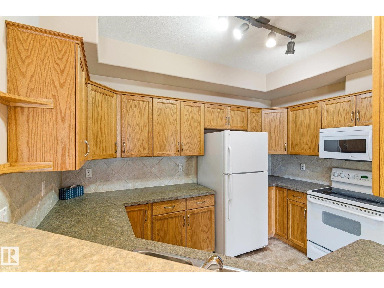 #104 612 111 ST SW SW, Edmonton