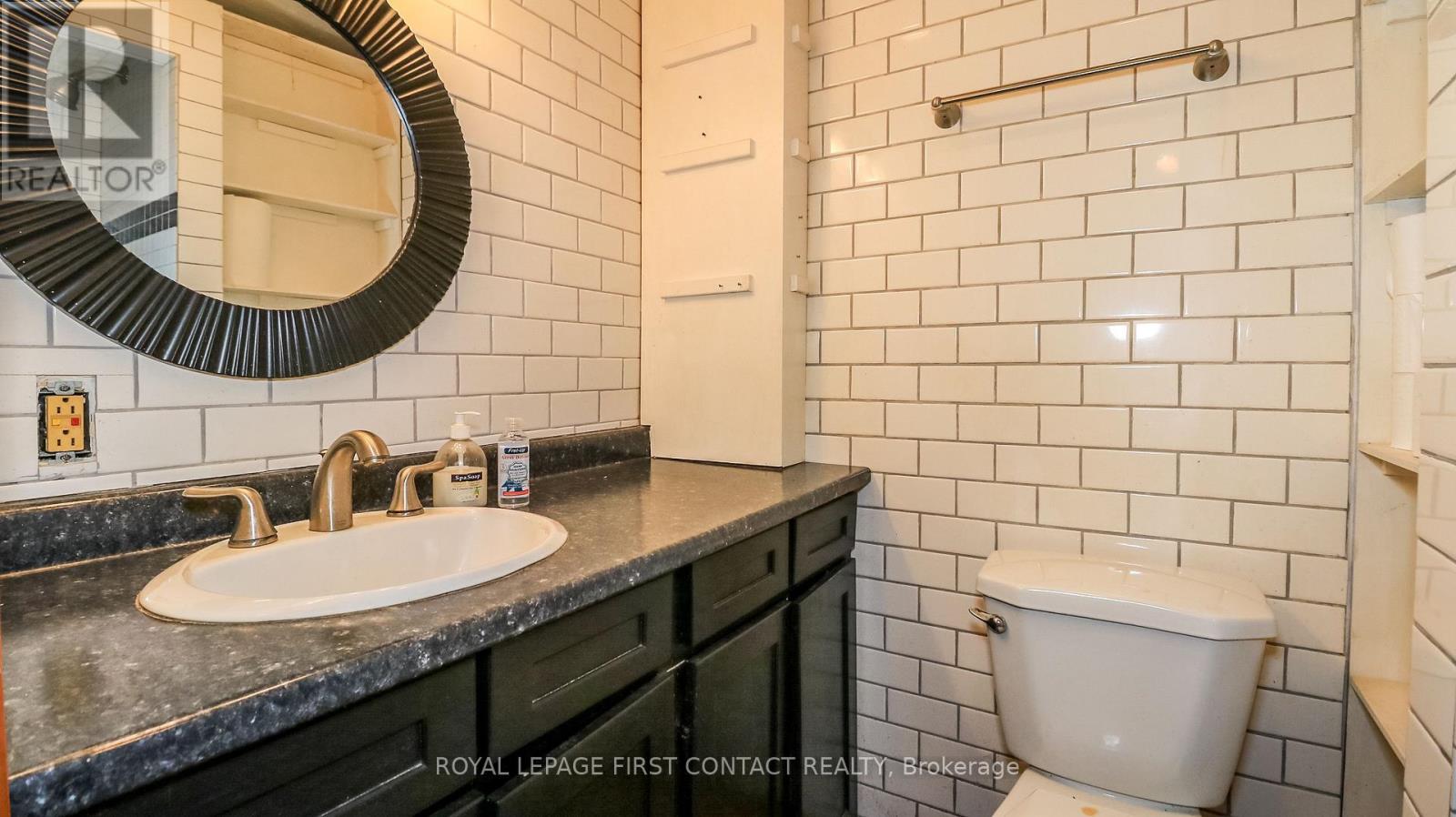 6237 2 CONCESSION - 16