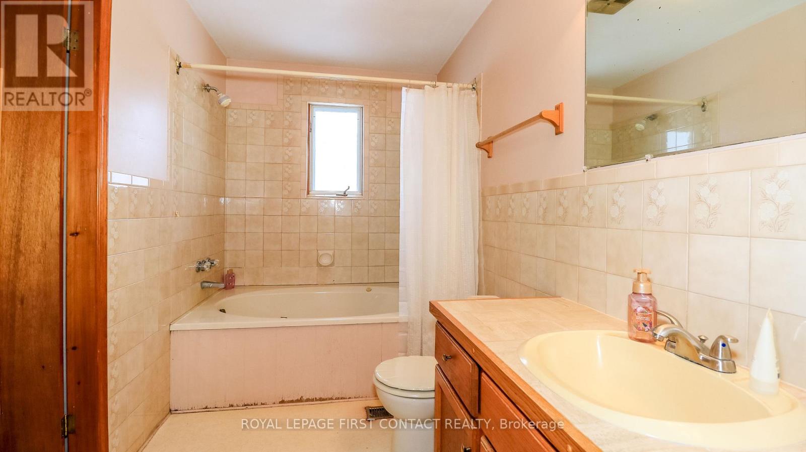6237 2 CONCESSION - 32