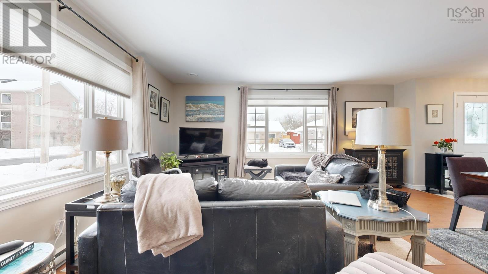 27 WHIDDEN AVENUE - 19