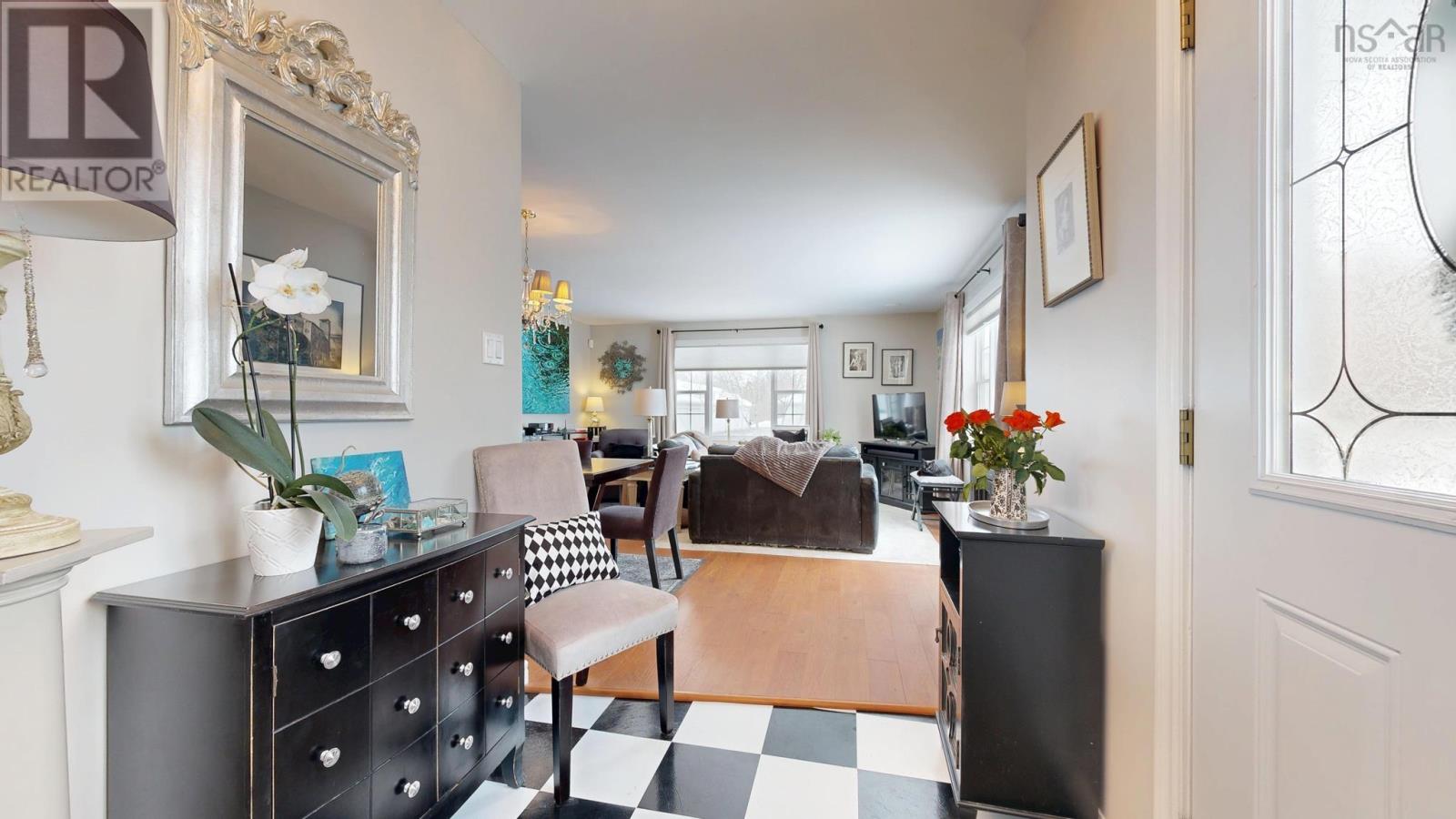 27 WHIDDEN AVENUE - 4