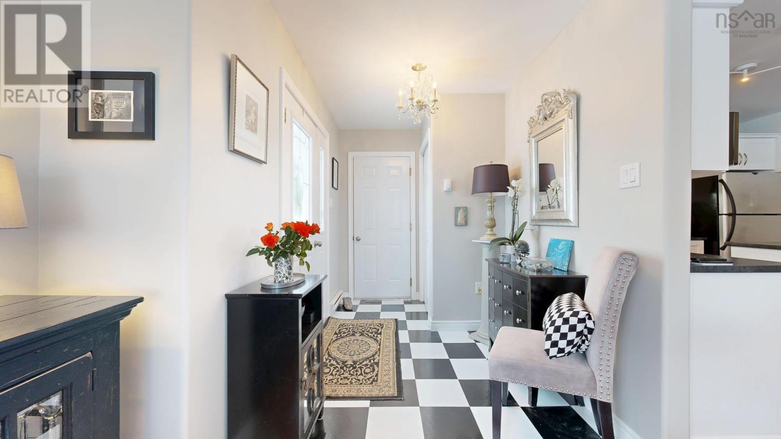 27 WHIDDEN AVENUE - 6