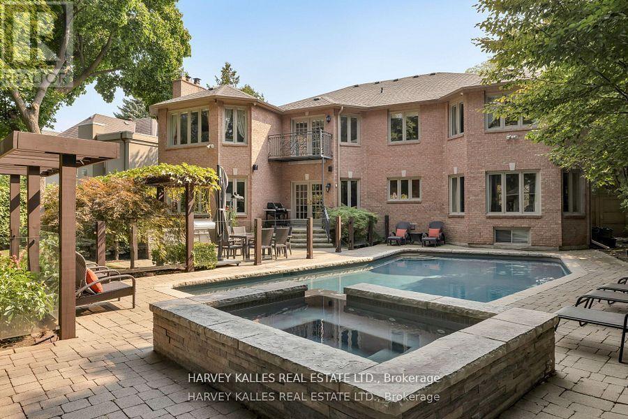 52 BERKINDALE DRIVE - 28