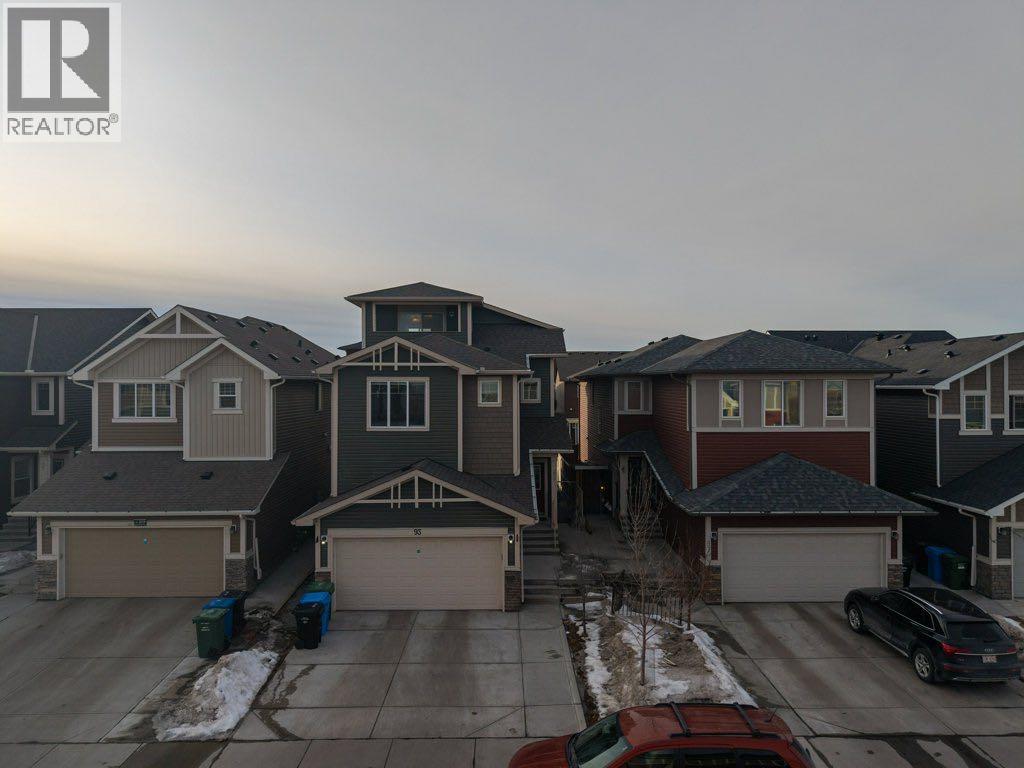 Single Family House for Sale in  Saddlestone Place NE Saddle Ridge Calgary 