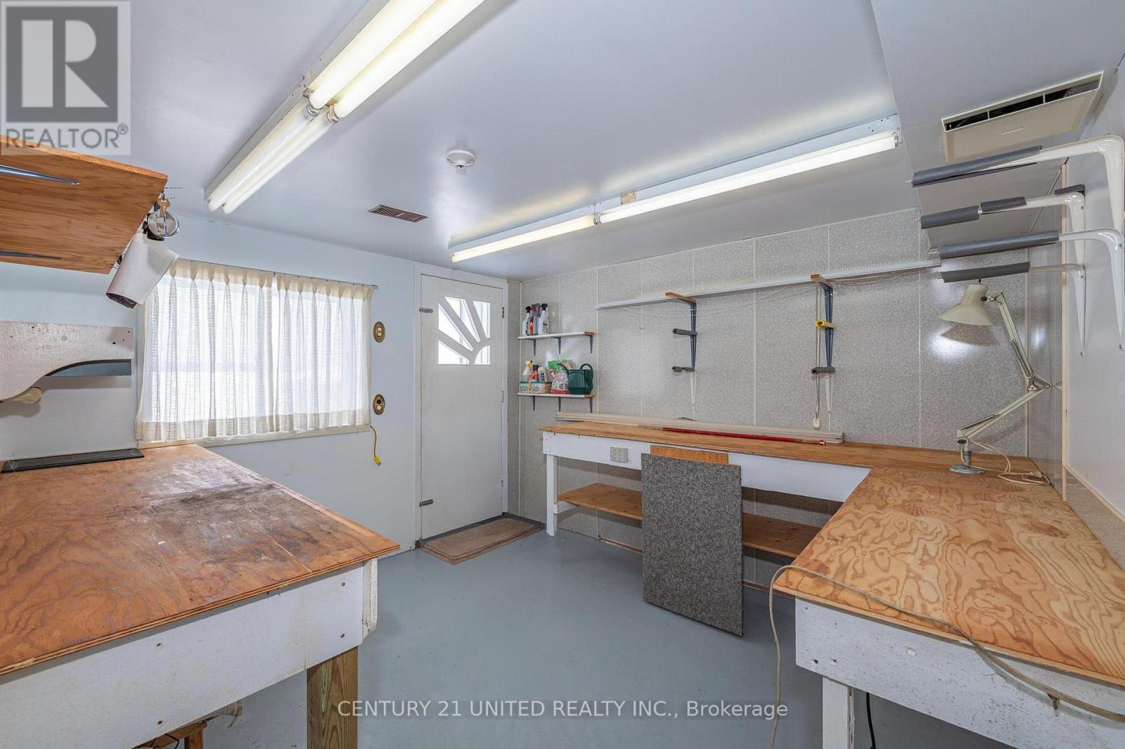 2412 UPPER CHEMUNG DRIVE - 27