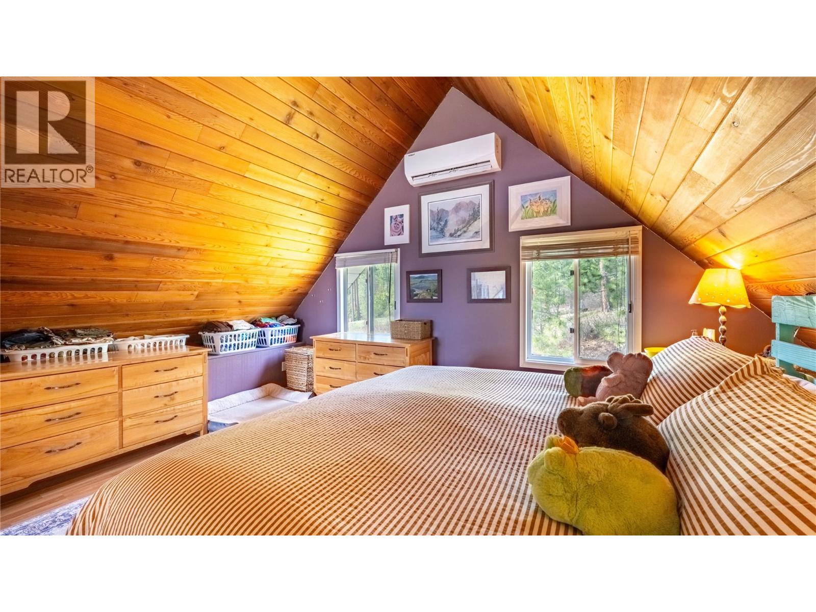 2250 Cedar Hill Road, Creston