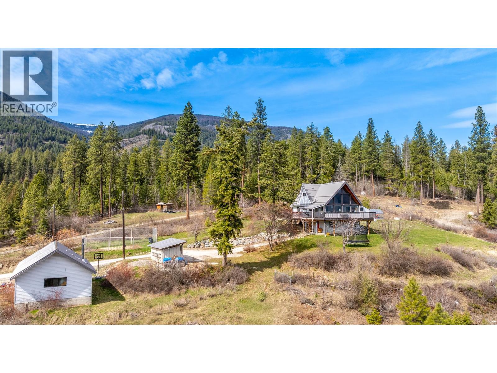 2250 Cedar Hill Road, Creston