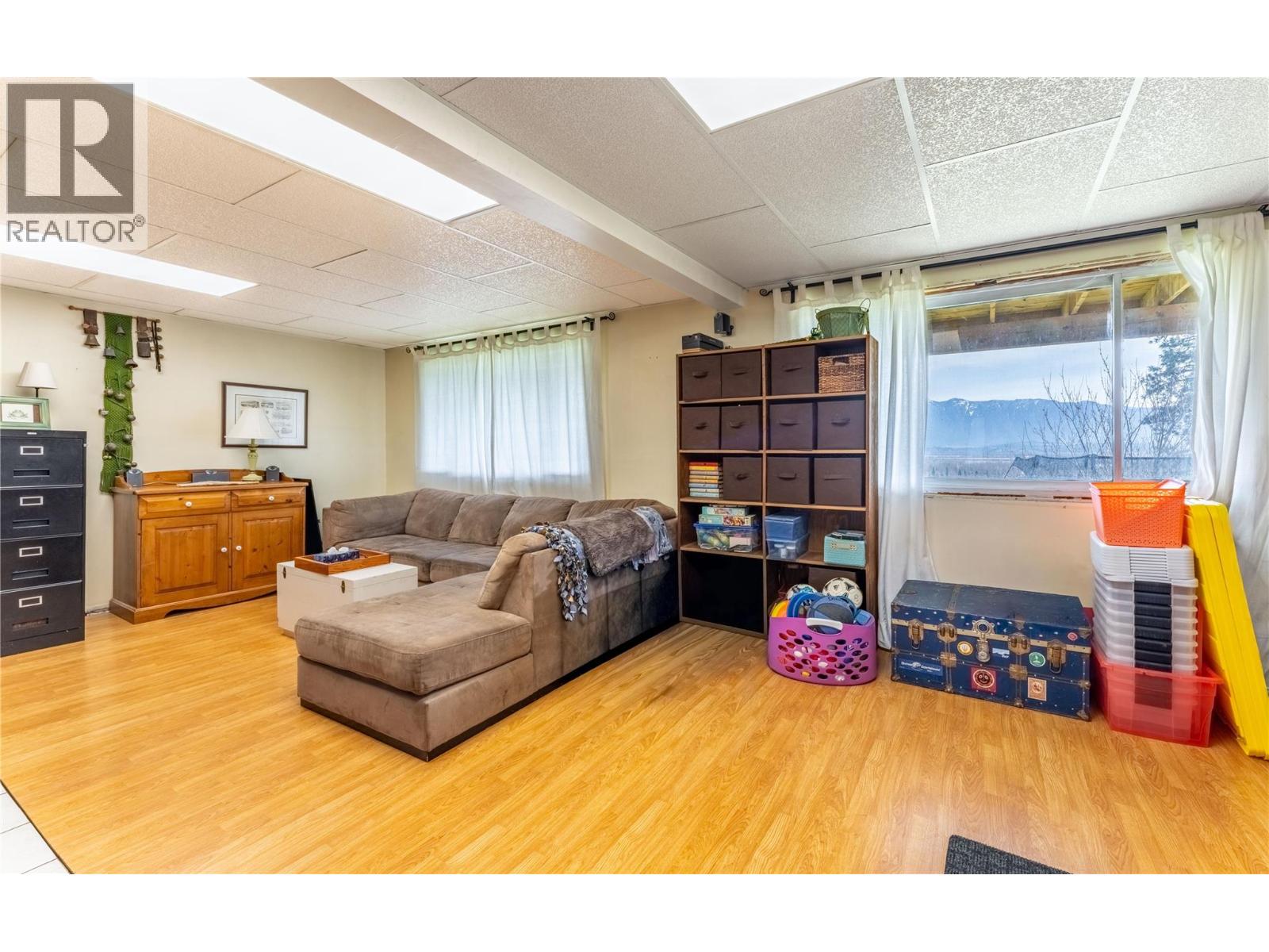 2250 Cedar Hill Road, Creston