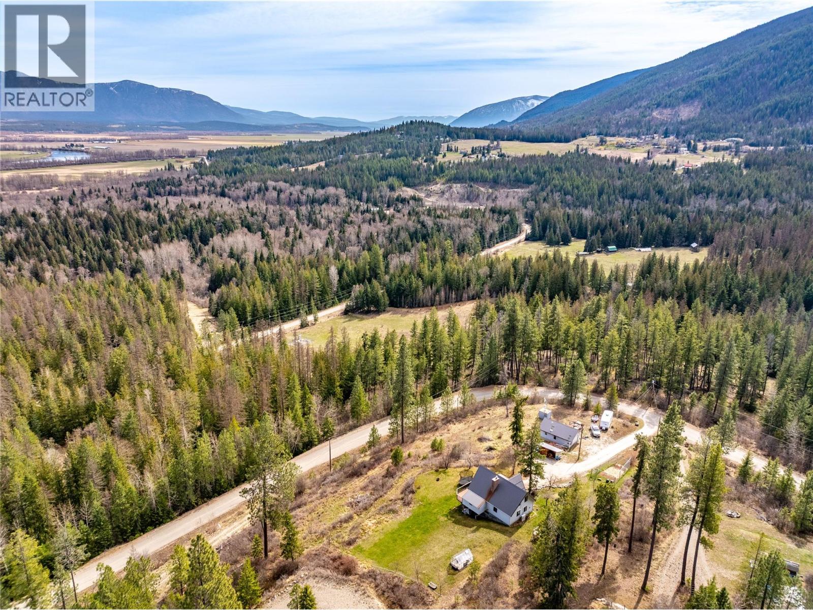 2250 Cedar Hill Road, Creston