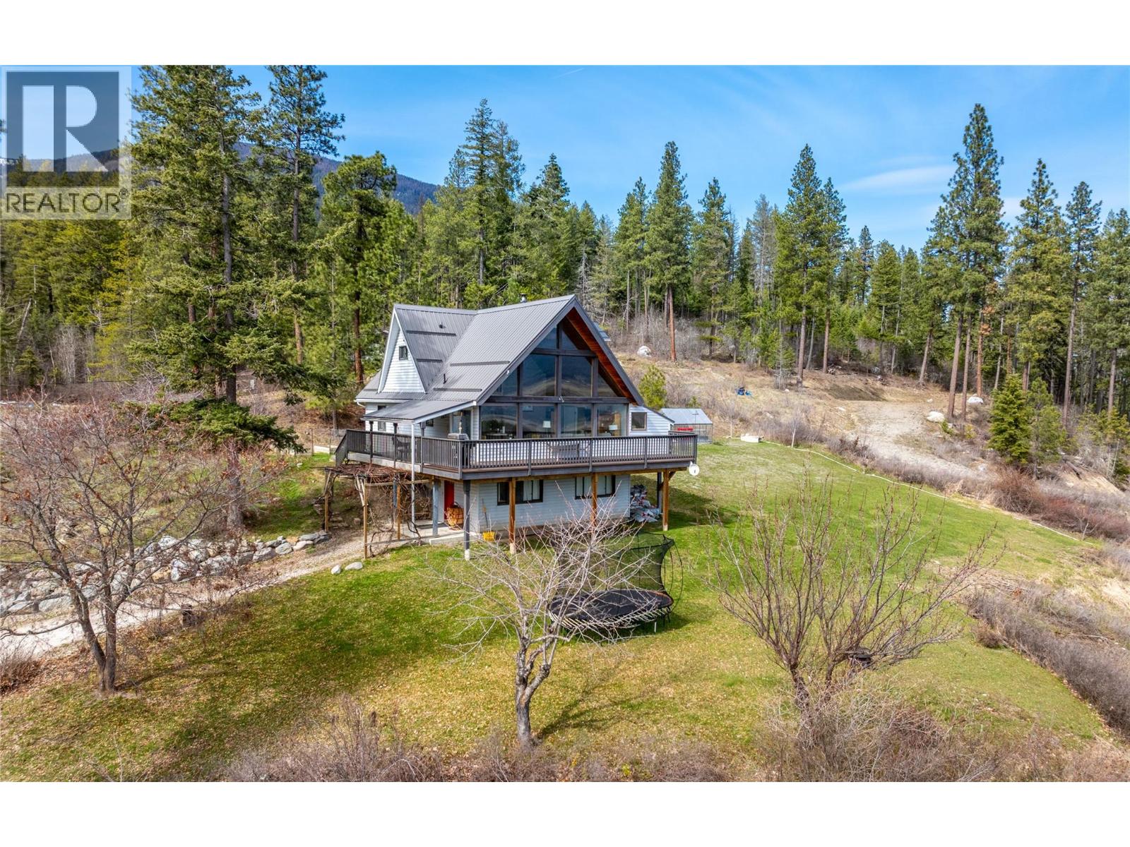 2250 Cedar Hill Road, Creston