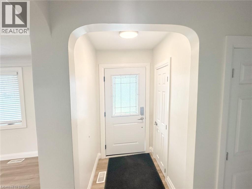 75 HENDERSON Avenue - 5